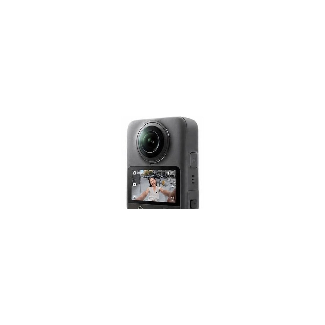 DJI Osmo 360 تفاصيل العدسة والهيكل