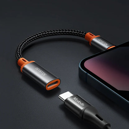 Mcdodo Castle CA-1440 USB-C to Lightning Adapter, 11 cm