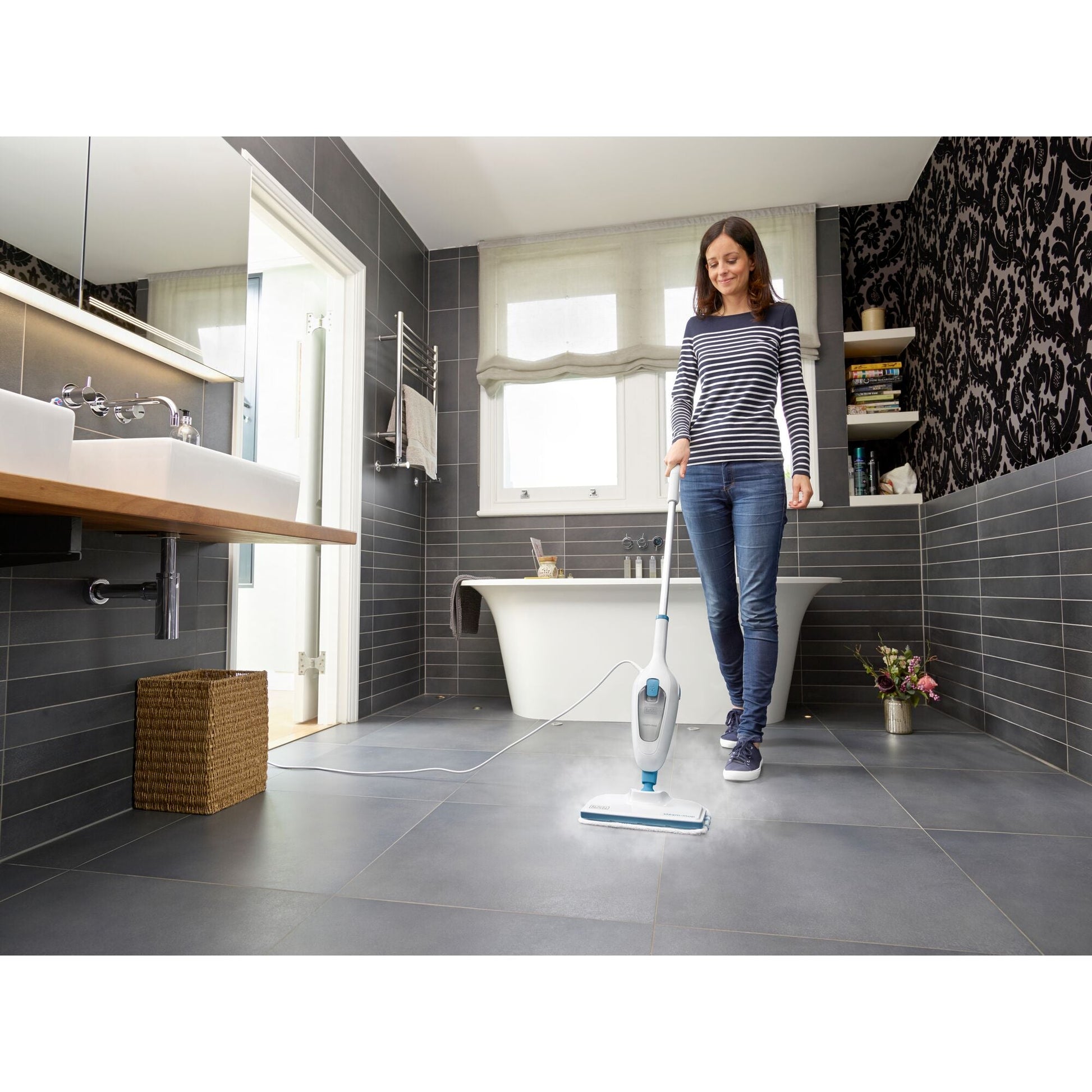 Black+Decker FSM13E1-B5 صورة رسمية 4