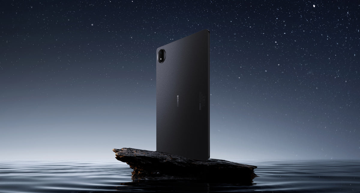 HONOR MagicPad 2 Black – official rear lifestyle view